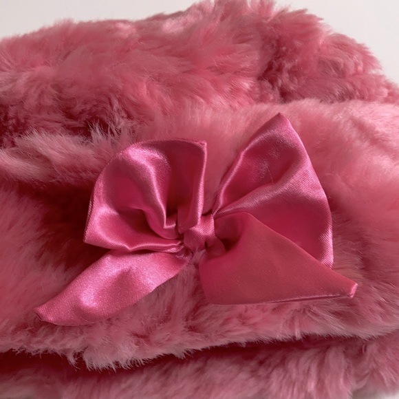 TOBY | PINK FAUX FUR HAT SIZE 4-6X - Picture 4 of 4